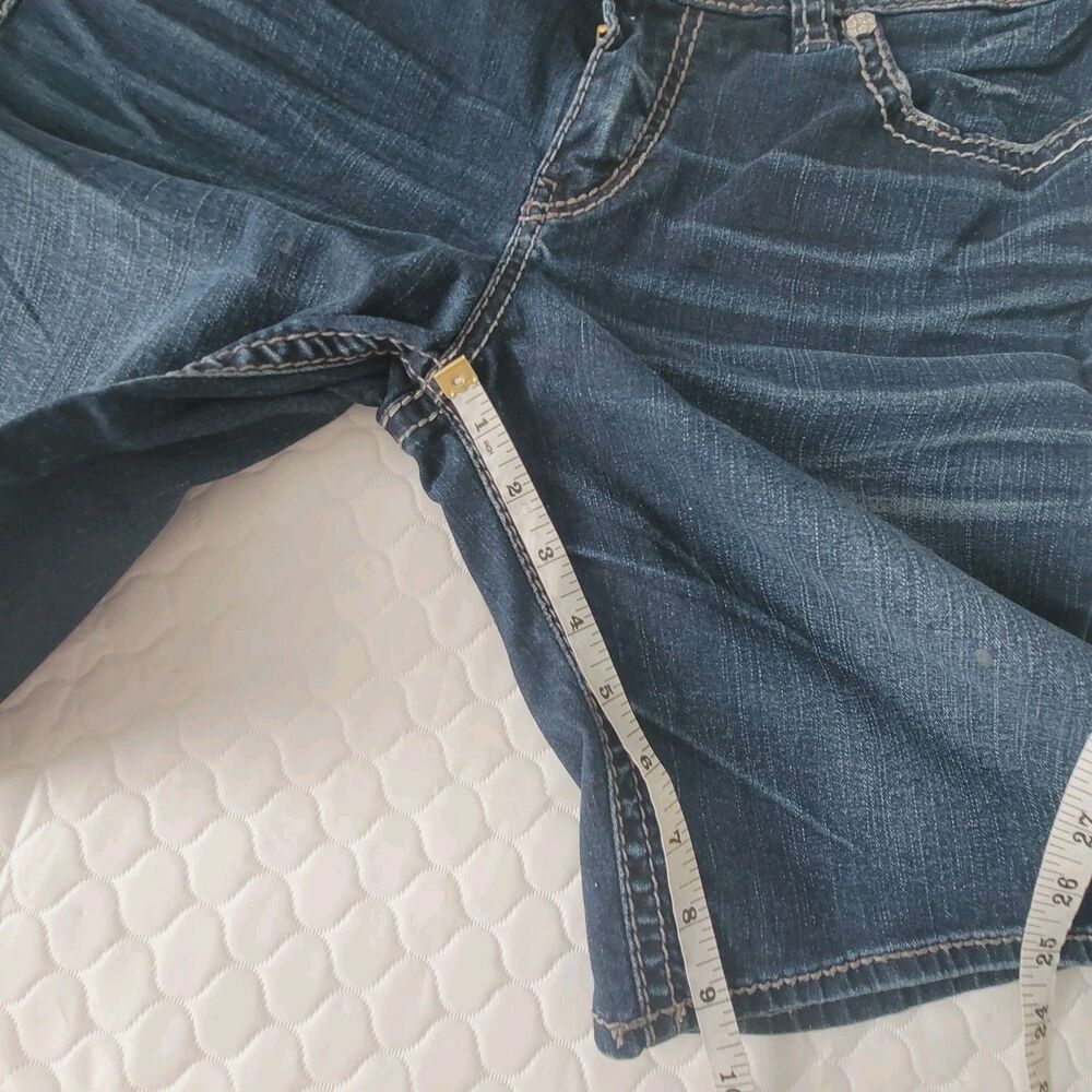 Silver Womens W31/L8 Suki Mid Bermuda Jeans  Blue Denim Shorts - Picture 5 of 16